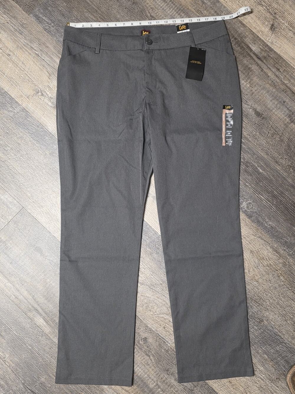 Lee Women's Wrinkle Free Relaxed Fit Straight Leg Pant, Charcoal Heather, 18 M